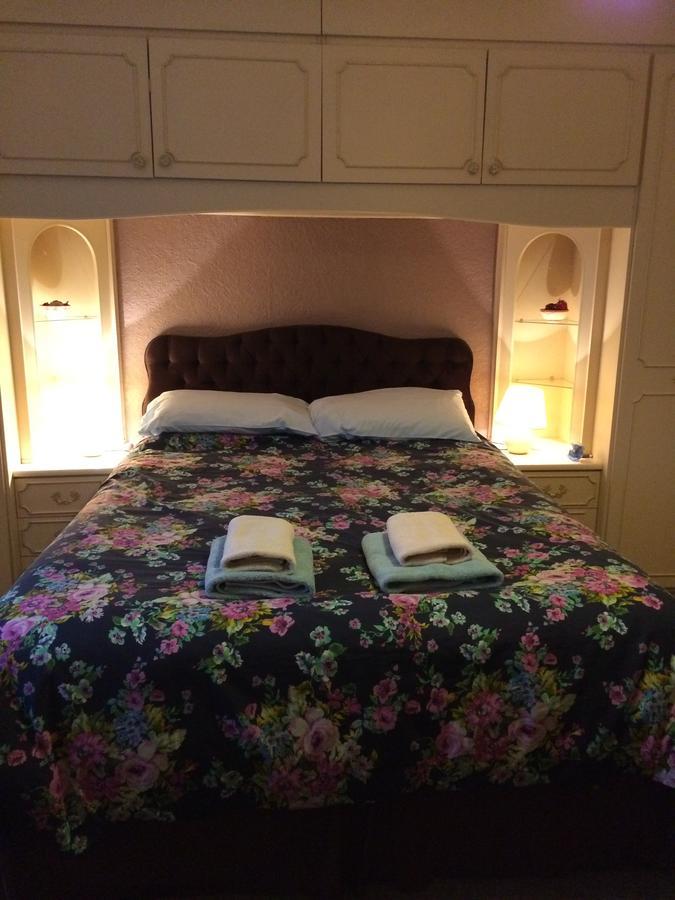 The Crown Hotel هورتون ان ريبلسديل الغرفة الصورة